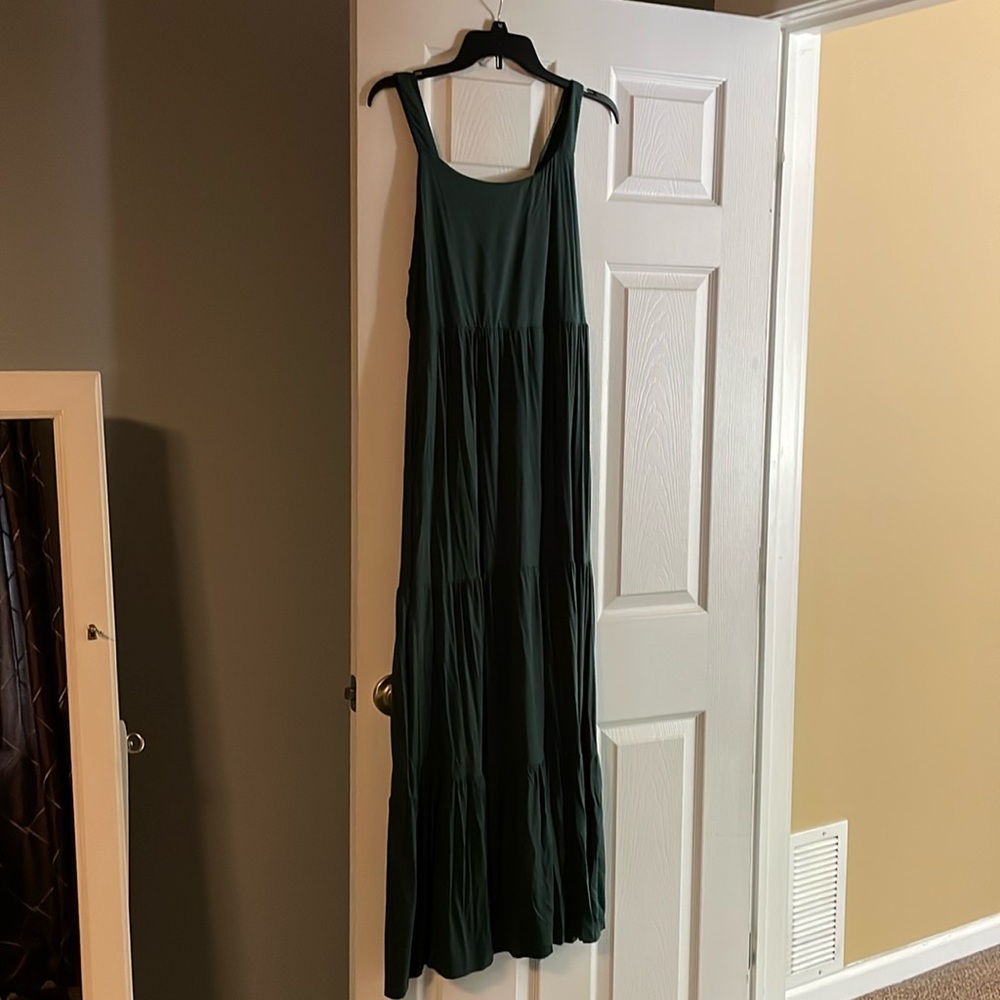 Womens Summer Casual Dresses Sleeveless Loose Tiered Maxi Dress with Pockets